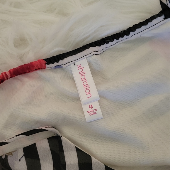 Xhilaration Striped Floral Cami - Medium - Picture 4 of 5